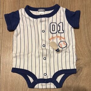Vintage Carter’s Newborn Baseball bodysuit